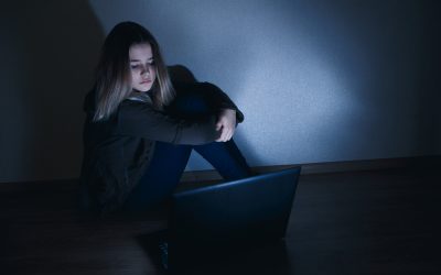 Online Red Flags and Adolescent Mental Health